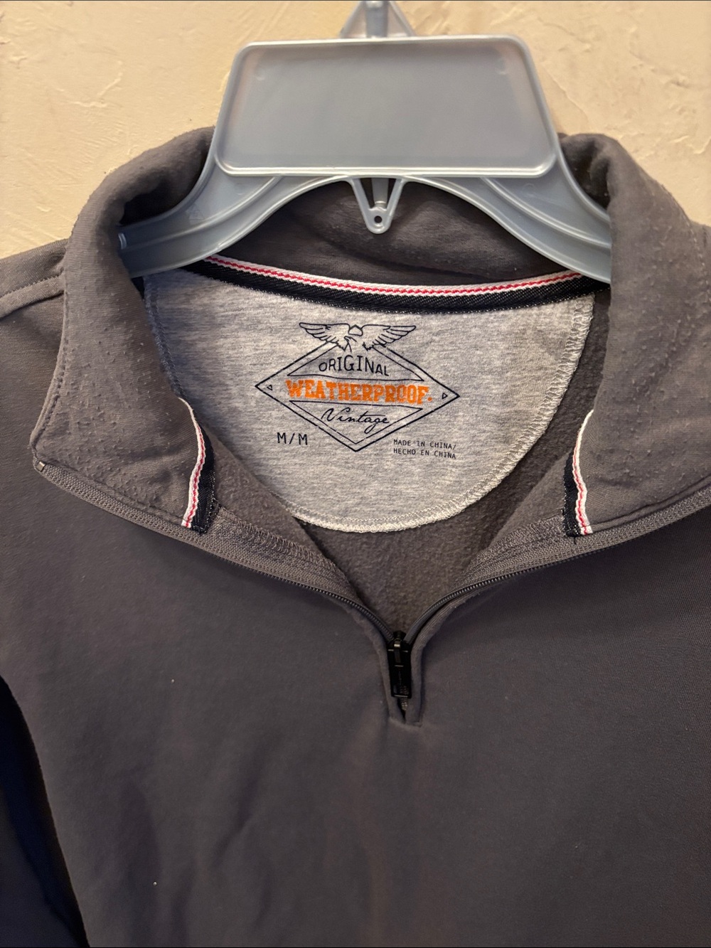 Weatherproof pullover size medium - Picture 2 of 4